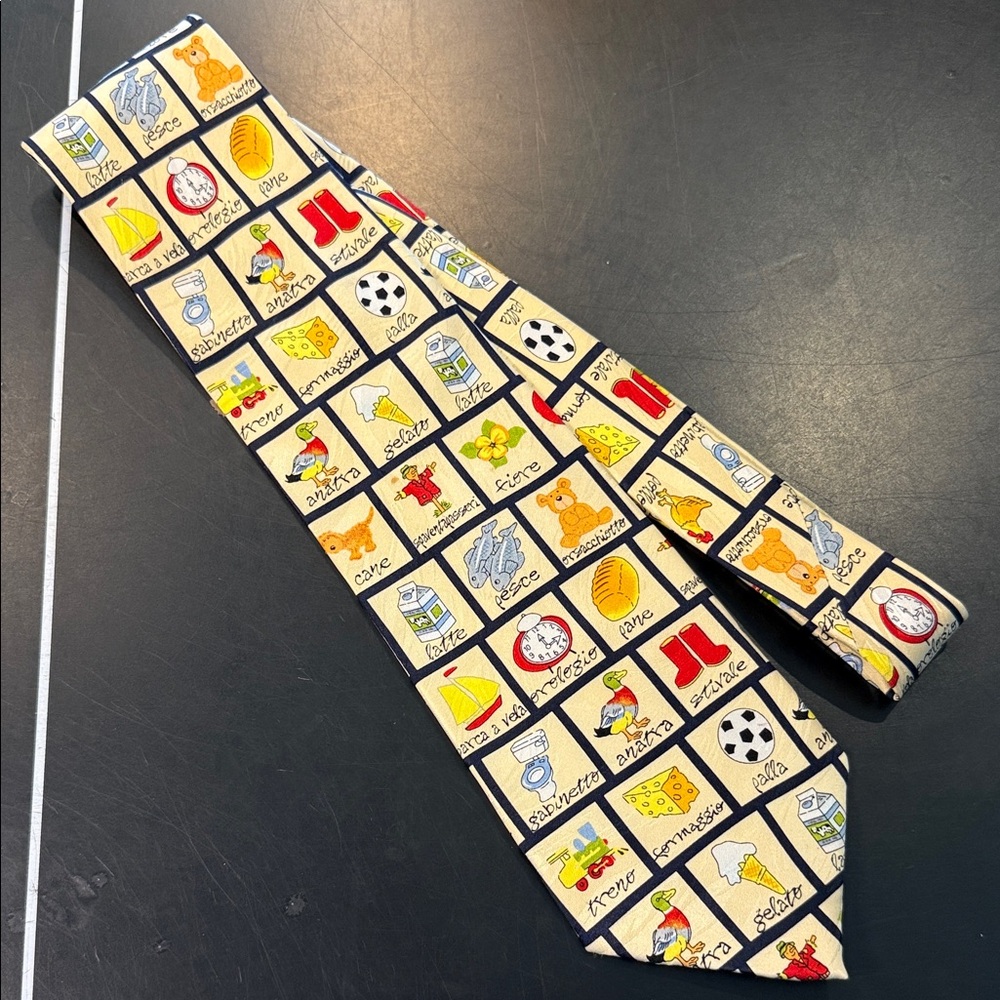 Museum Artifacts Whimsical Tie 100% Silk Made